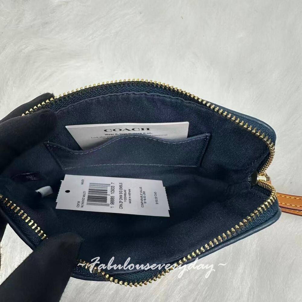 Coach Corner Zip Wristlet In Signature Denim CDF35 denim/Gold/Indigo Multi NWT - Picture 5 of 5